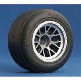 RI-26022 - Gomme anteriori, montate su cerchi, per Tamiya F104